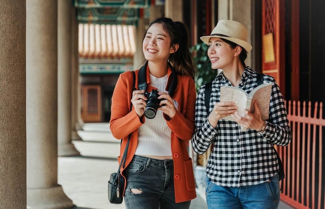 Bangkok tourists walking