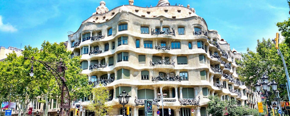 inside casa mila