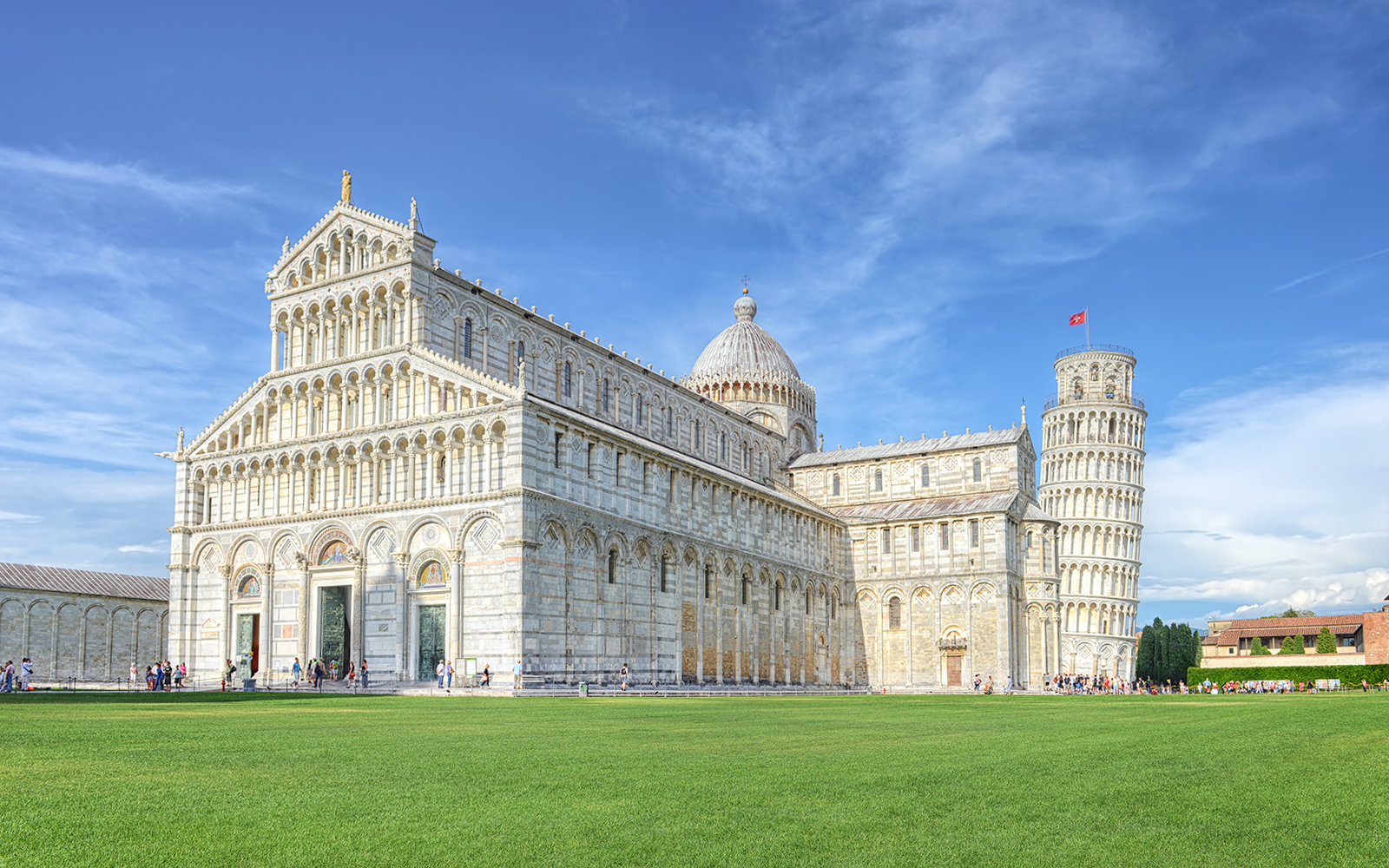 Panoramic view Pisa Cathedral and Leaning Tower during the daytime
