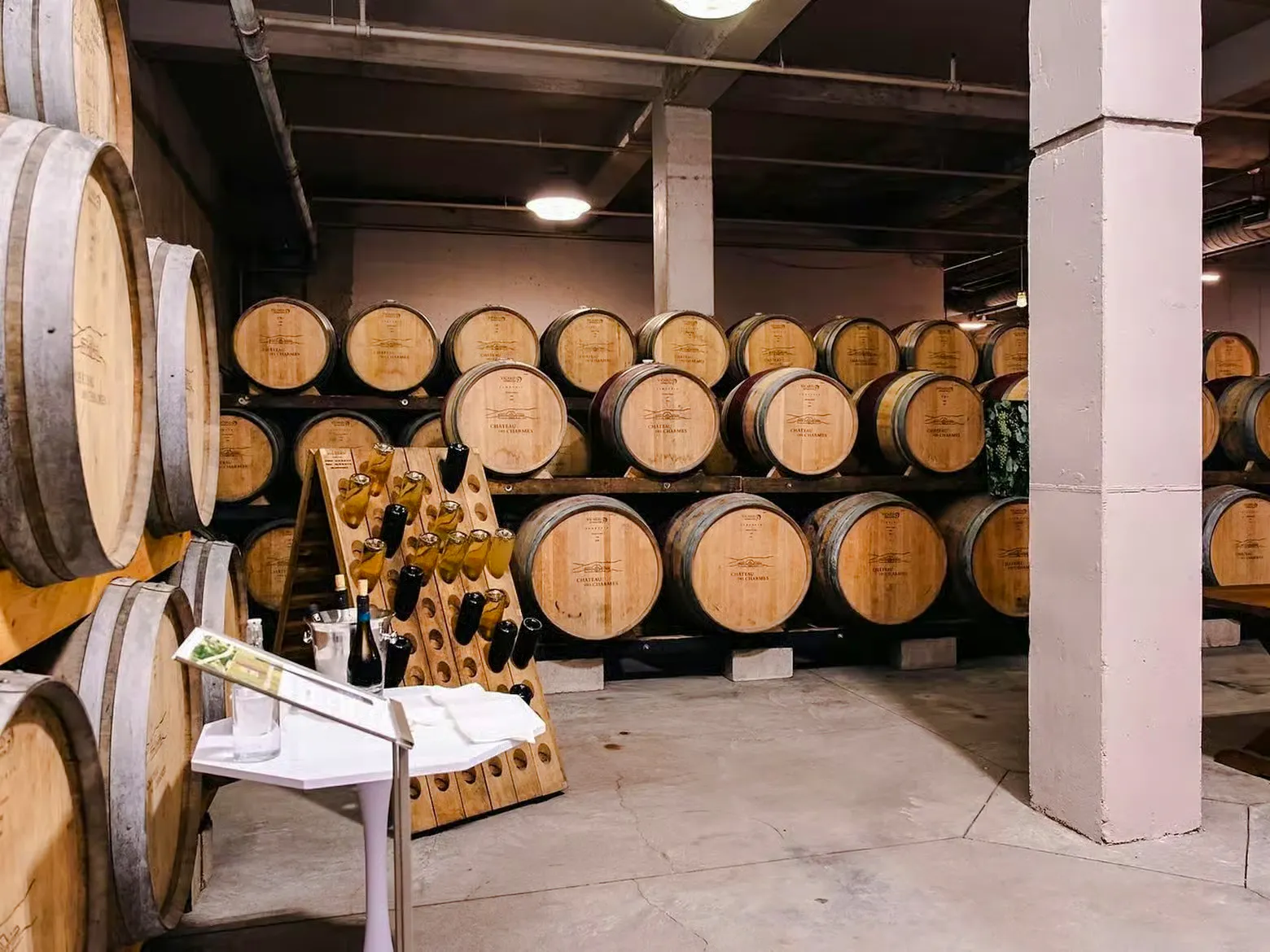 à partir de toronto : visite œnologique dans la région des châteaux d'eau de niagara avec dégustations de vin dans trois domaines viticoles et un dîner à trois plats au pillar & post-6