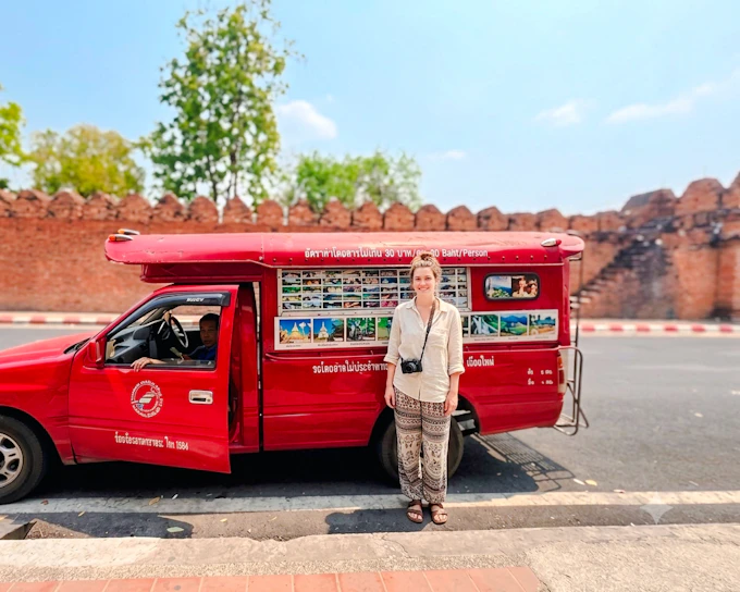 Chiang Mai Small-Group Cultural Tour: Karen Long Neck Village, Silver Temple, Wat Phra Singh & Wat Chedi Luang