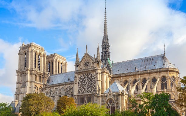 Cathédrale Notre Dame de Paris with its iconic towers and detailed facade.
