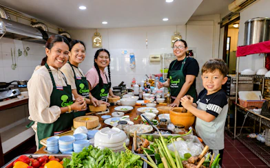 Chiang Mai Thai Cooking Class with Local Market Tour