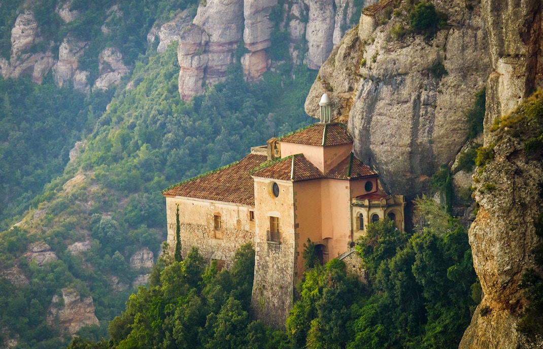 Santa Cova - Montserrat history