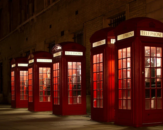 Ghosts of London: Self-Guided City Exploration Game