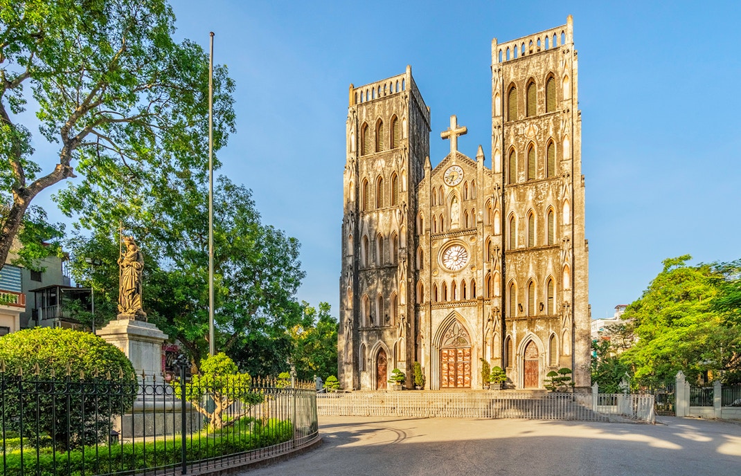 Vietnam Hop-on Hop-off tours