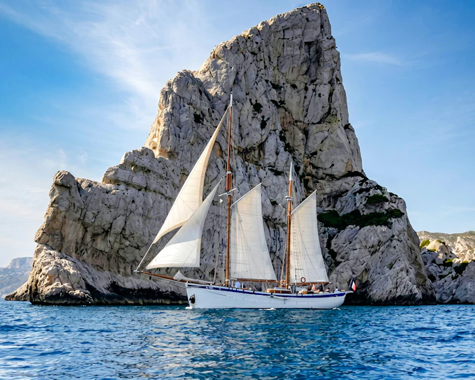 Calanques Exploration Sailing Cruise