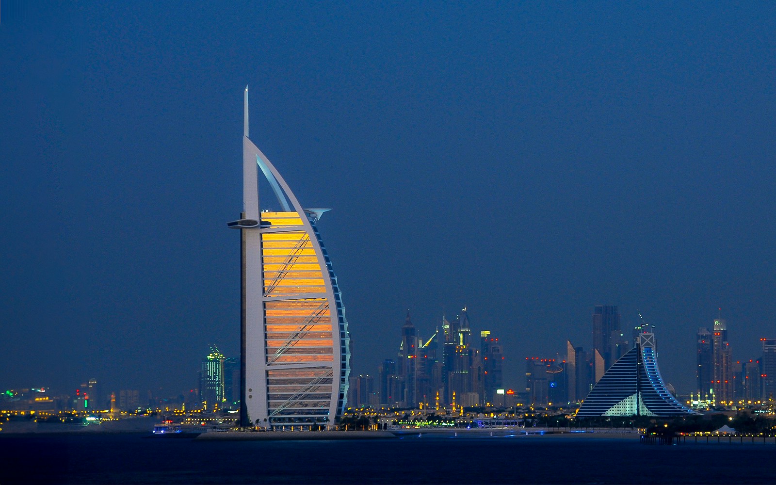 Dubai Marina Cruises