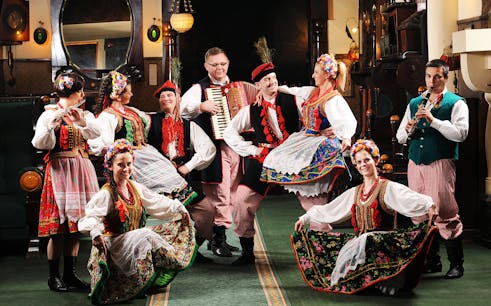 Tickets to Folk Show & 3-Course Dinner at Jama Michalika Cafe