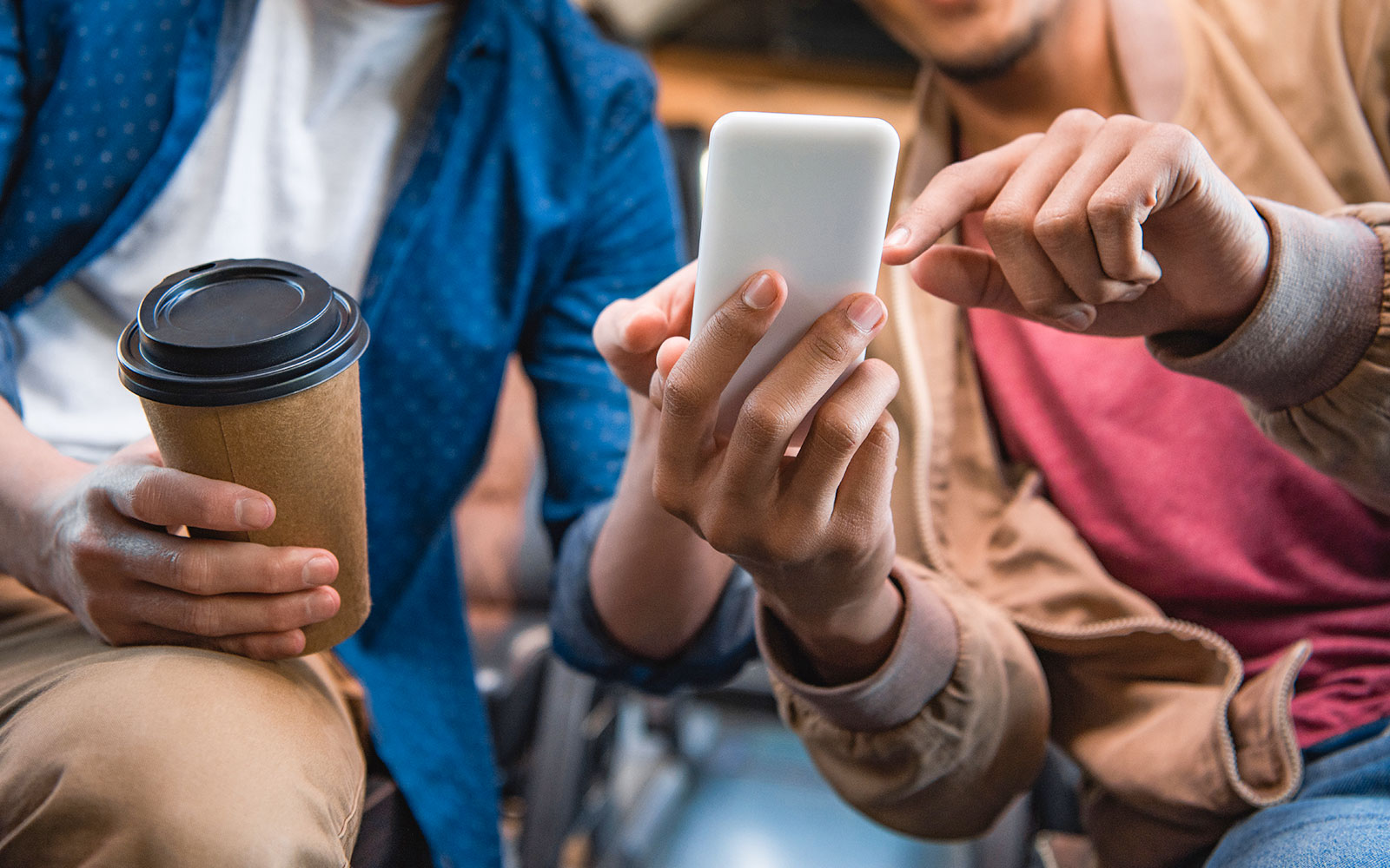 London Travel Guide - Internet