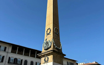 Obelisk in Piazza Santa Trinita, Florence, part of the Detective Mystery self-guided city exploration game.