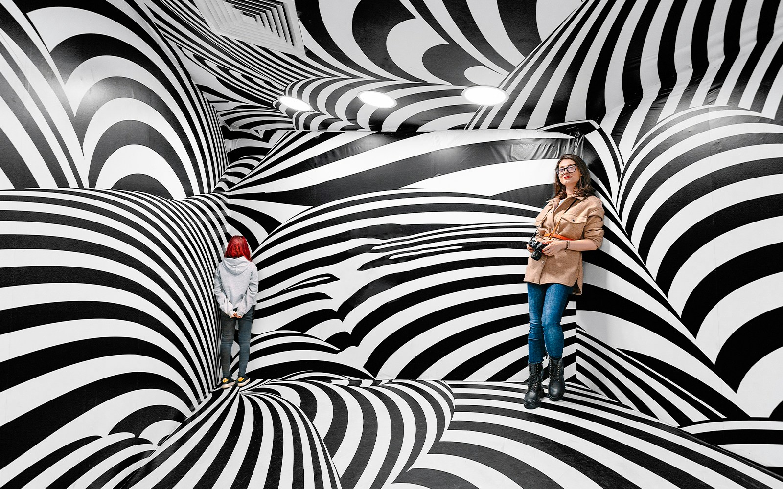 Ames room at Illuseum Berlin