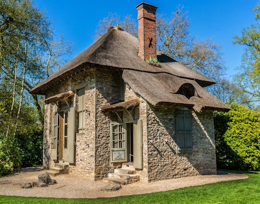 English Garden and Sea Shell Cottage in the Castle of Rambouillet