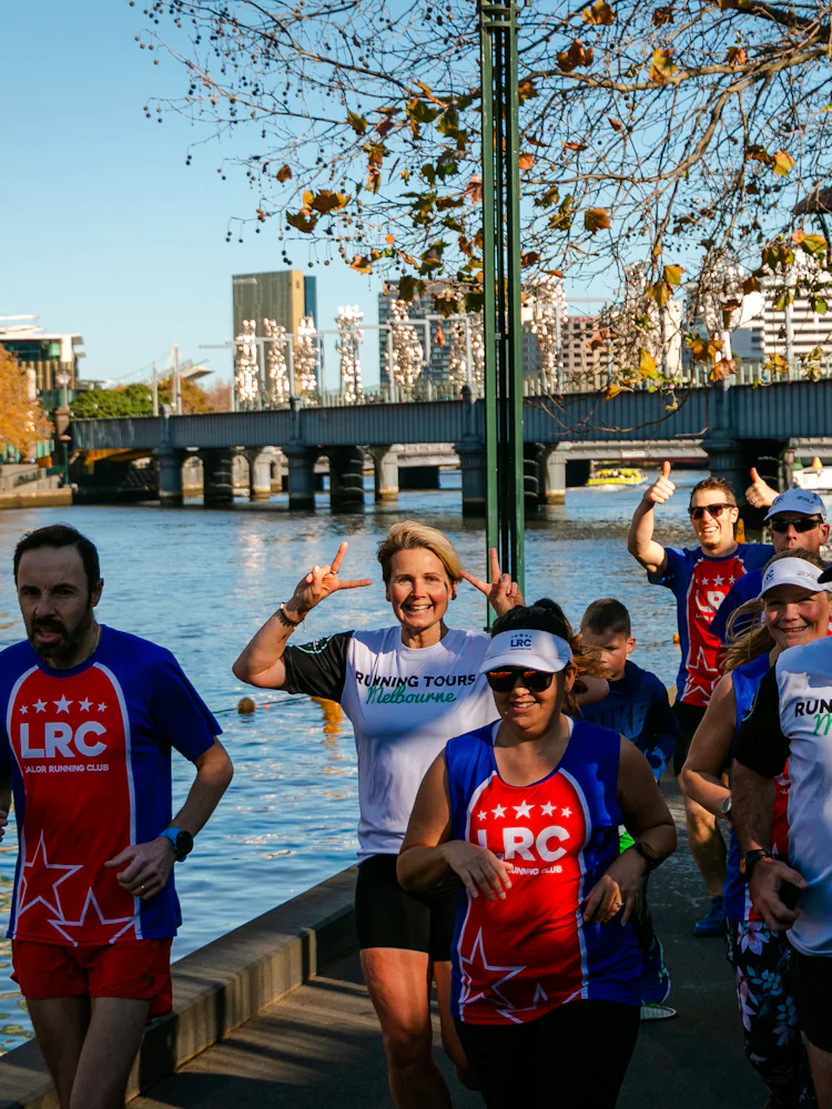 melbourne sunrise running tour on the yarra river with post-run coffee-1