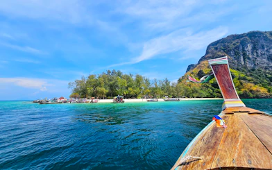 From Railay: Private Longtail Boat Island-Hopping Tour