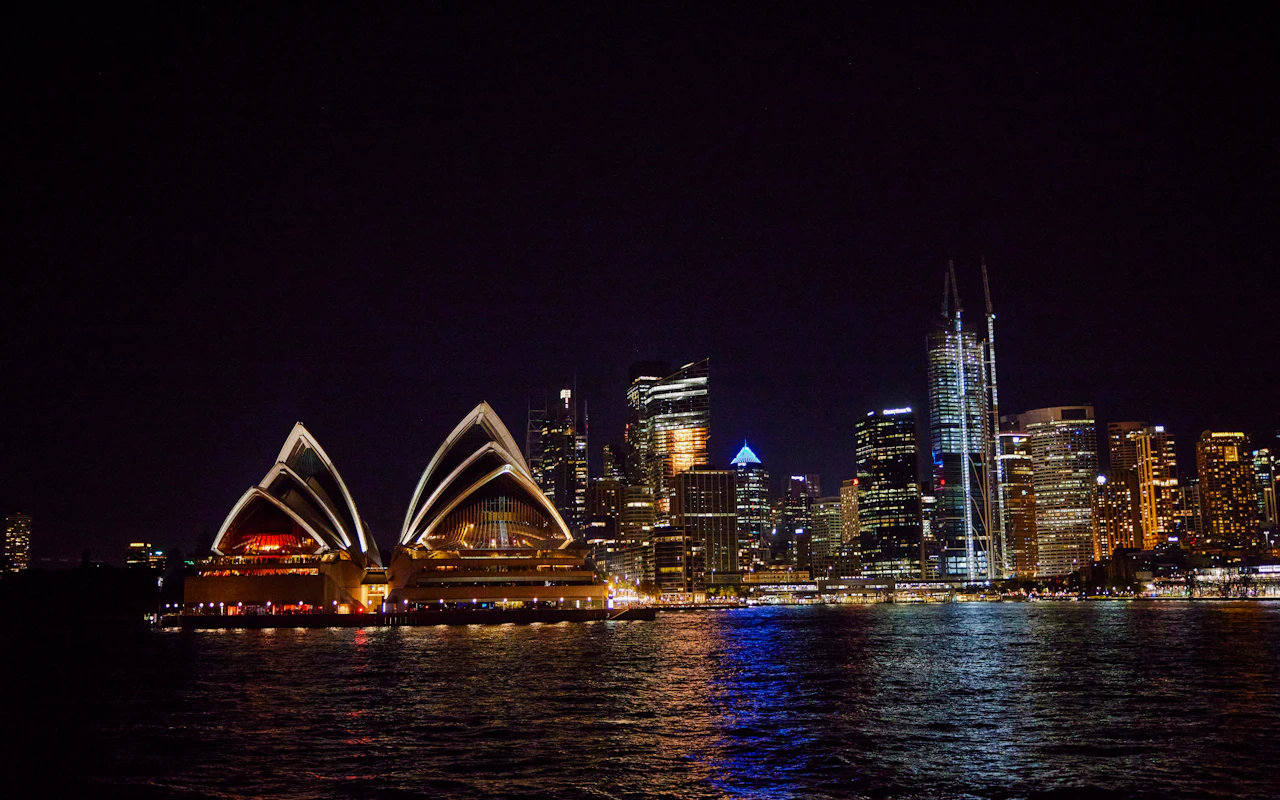 Showboat Vivid Sydney 3-Hour Dinner Cruise with Live Cabaret — 8