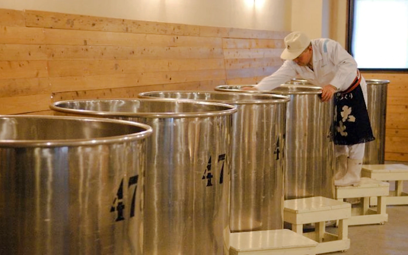 Nihonmatsu: Small-Group Daishichi Sake Brewery Tour with Tasting