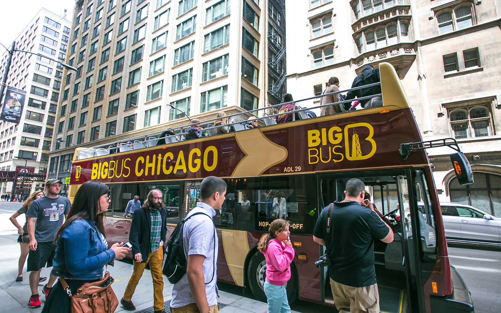 Big Bus: 24/48-Hour Hop-On Hop-Off Tour of Chicago