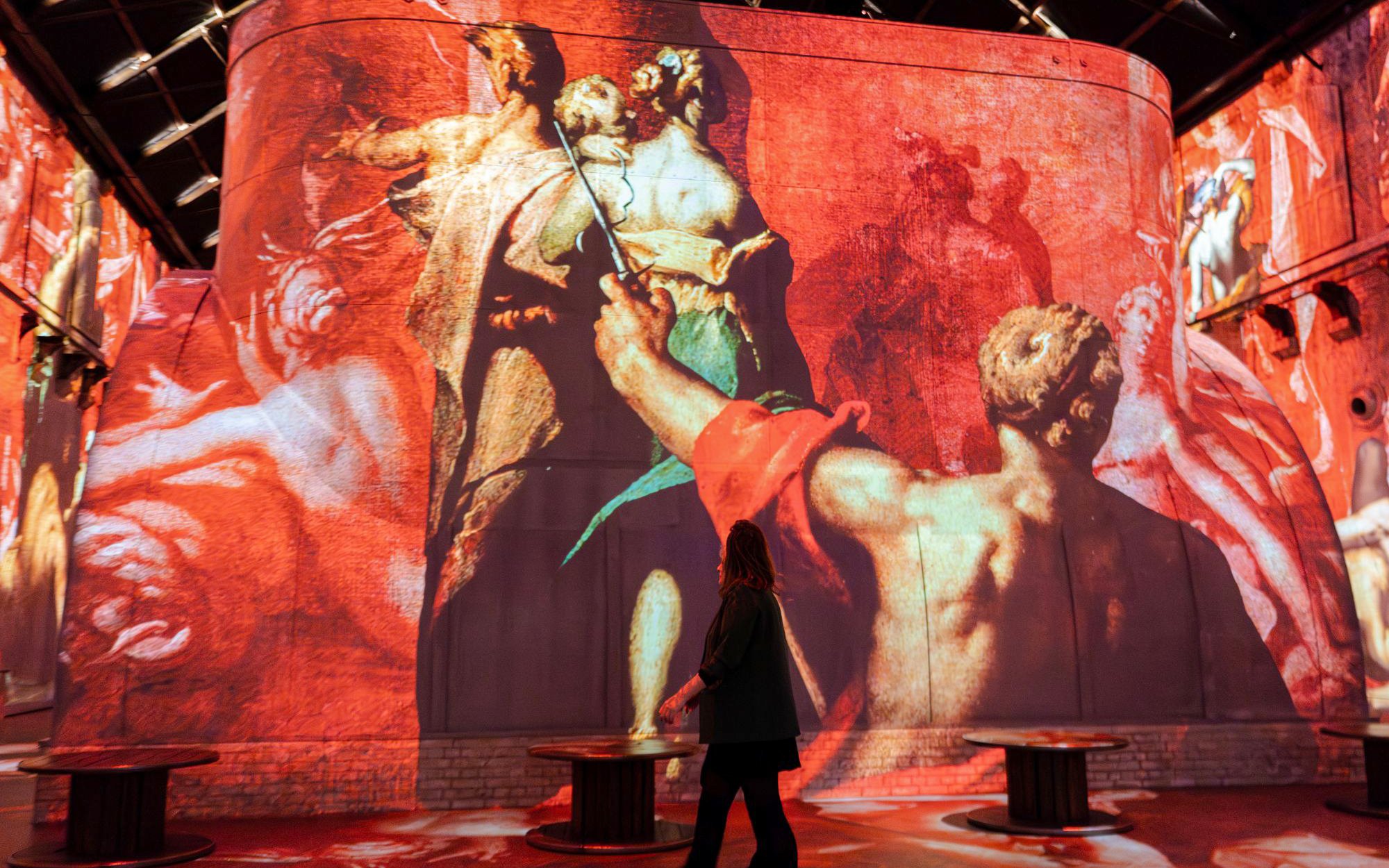 Dutch Masters artwork projected at Fabrique des Lumières exhibition hall.