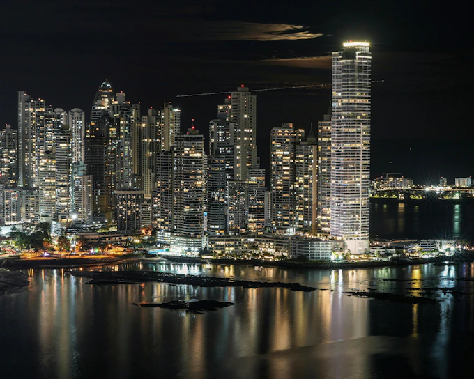 Panama City Night Tour with Hotel Transfers: Amador Causeway & Casco Viejo