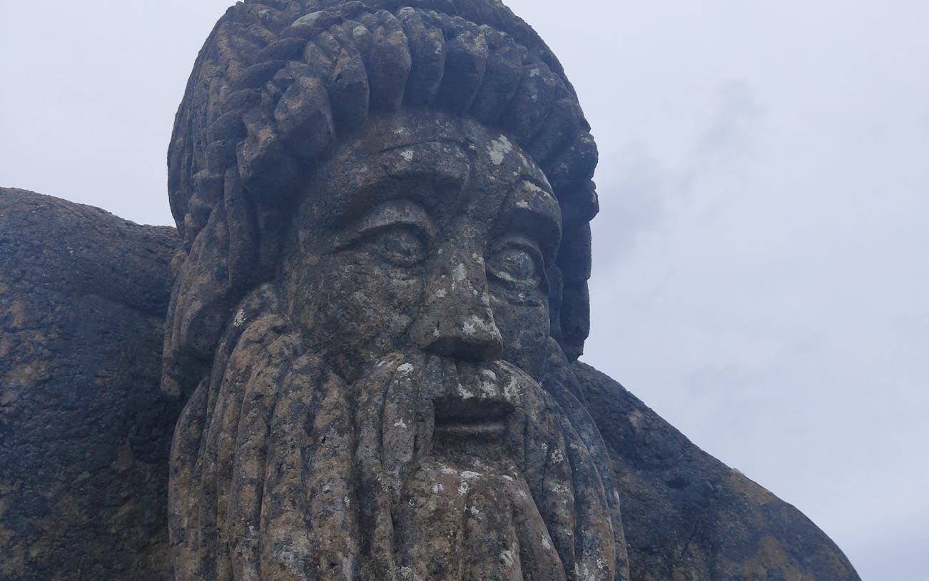 connemara guided day tour with choice of 3-hour stop at connemara national park or kylemore abbey and scenic photo stops-1