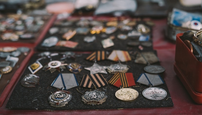 Memento Park - Red Star Store