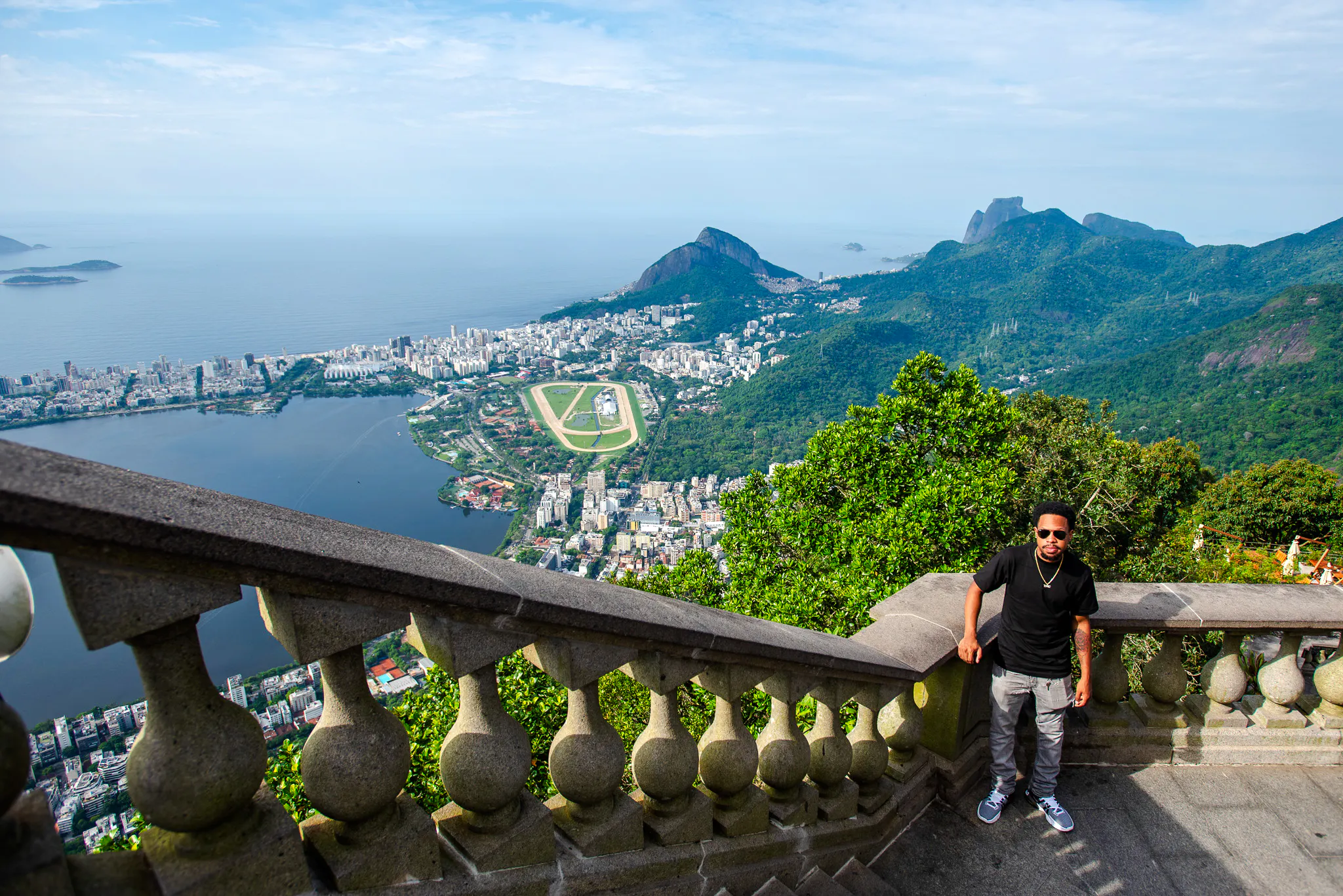 Rio de Janeiro Landmarks Photo Tour with Professional Photographer and Transportation Image 9