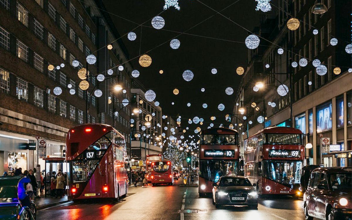 christmas lights vintage guided bus tour of london-5 christmas lights vintage guided bus tour of london-5