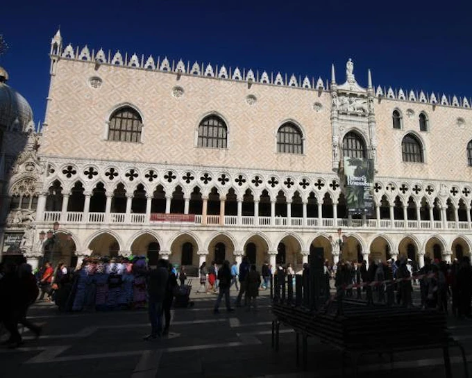 Doge's Palace and St. Mark's Basilica Skip-the-Line Guided Tour with Terrace and Museum Access