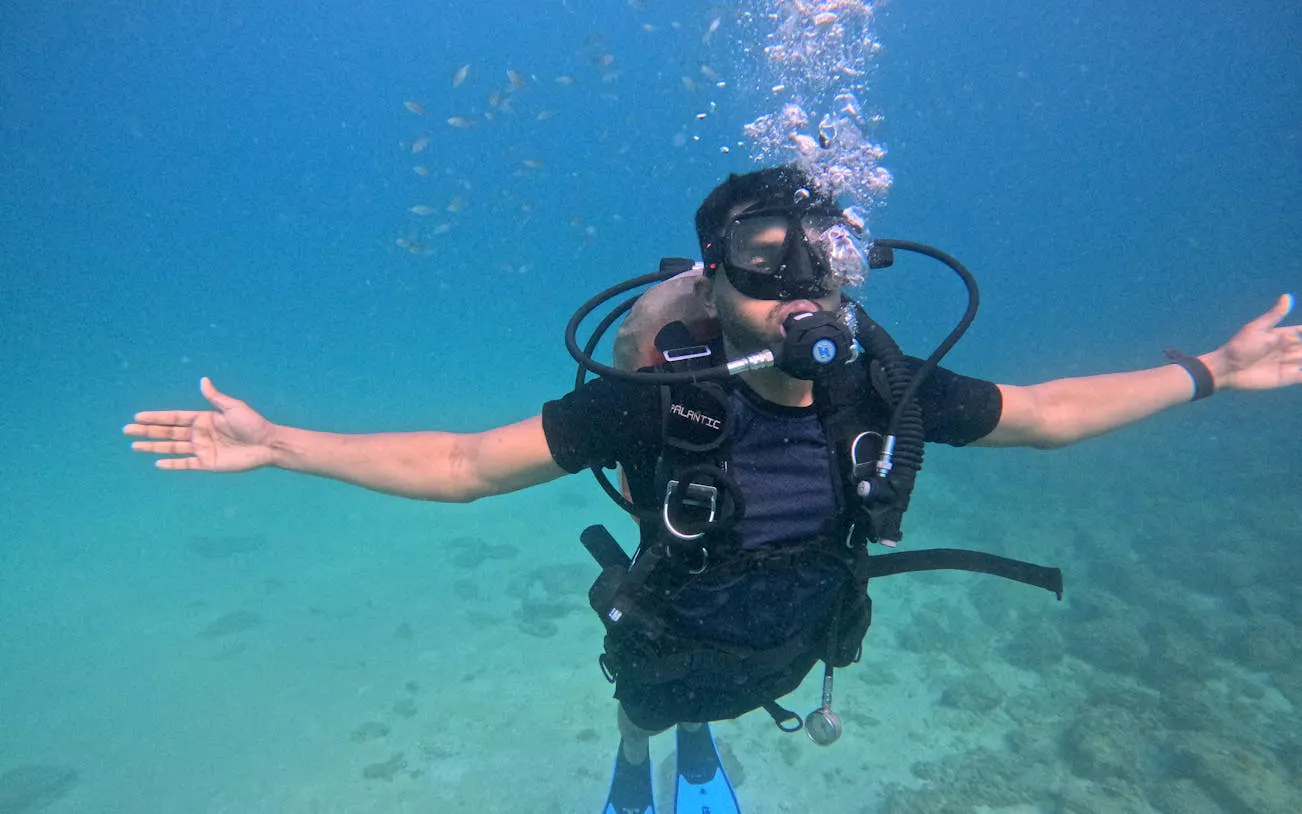 Fujairah Beginner Scuba Diving Experience with Instructor Guidance and Underwater Photos