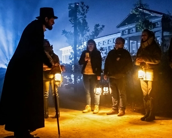 Viña Concha y Toro Nighttime Dinner Show and Guided Tour