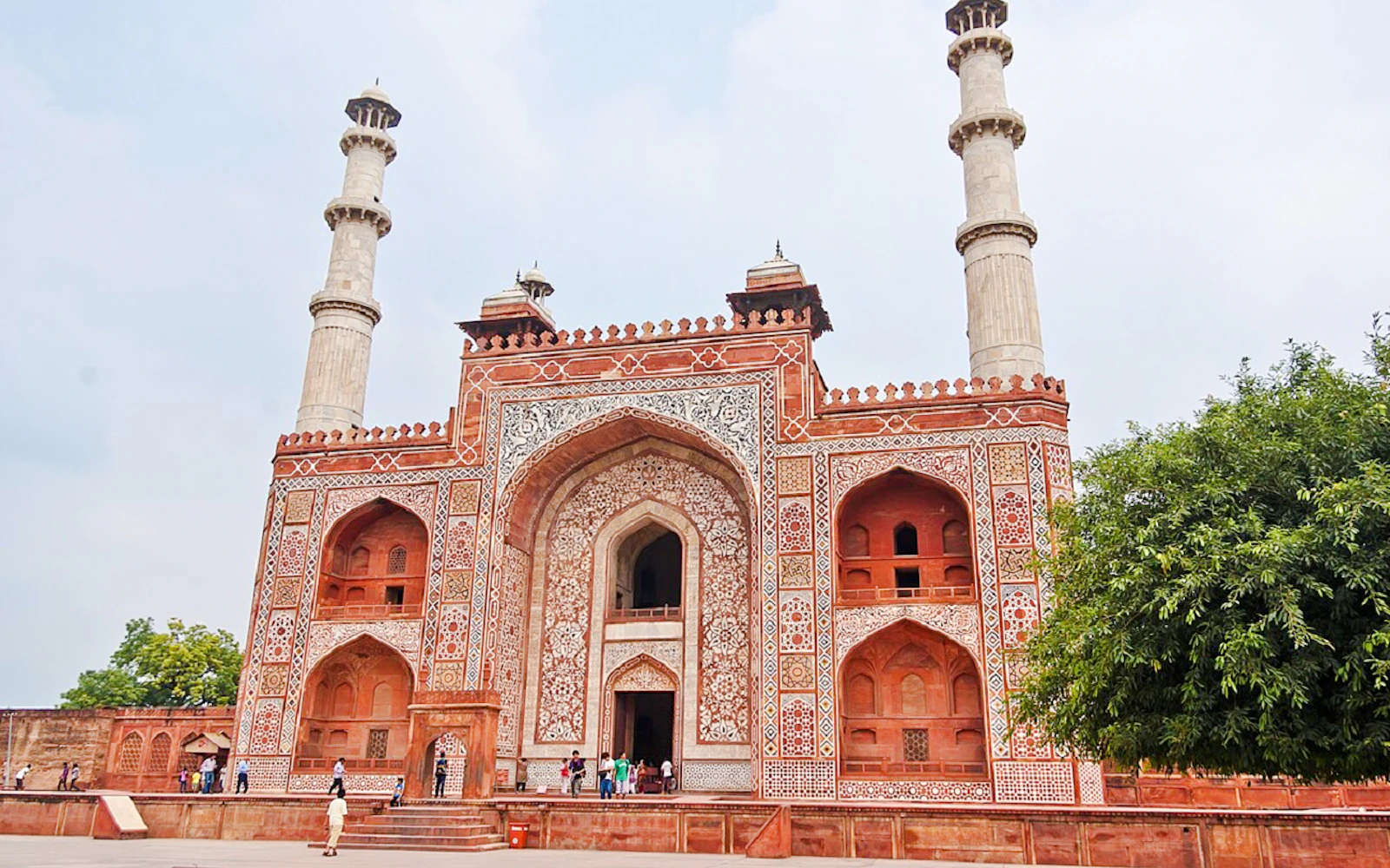 Agra Heritage Tour: Akbar Tomb, Agra Fort, and Baby Taj
