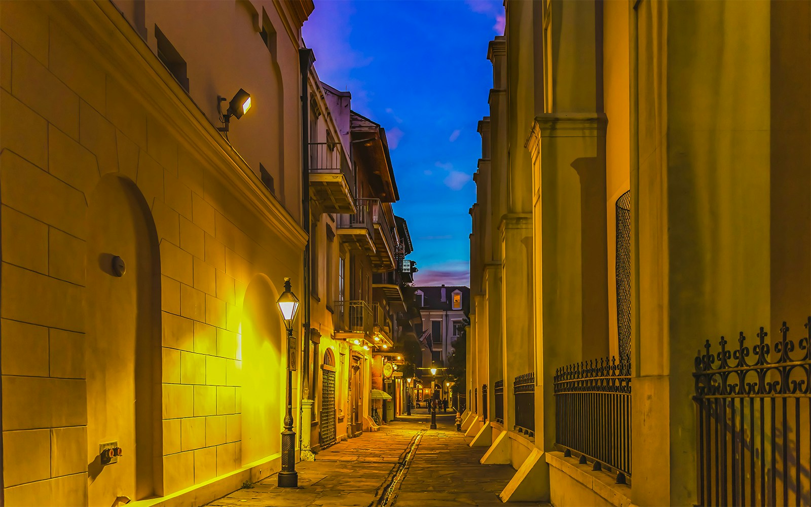 Pirates Alley at dusk in the French Quarter, New Orleans, Louisiana.