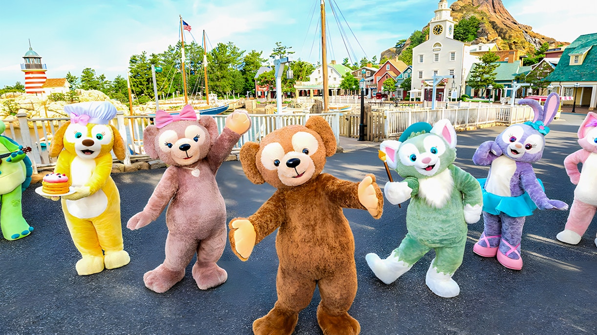 Tokyo Disneyland/Disneysea shuttle bus for pick-up and drop-off service.