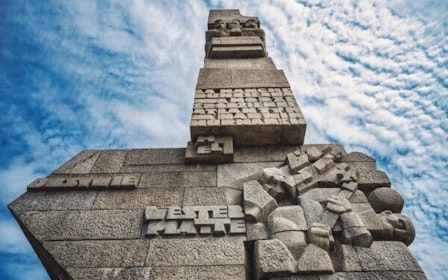 Zwiedzanie Westerplatte z przewodnikiem w j.polskim