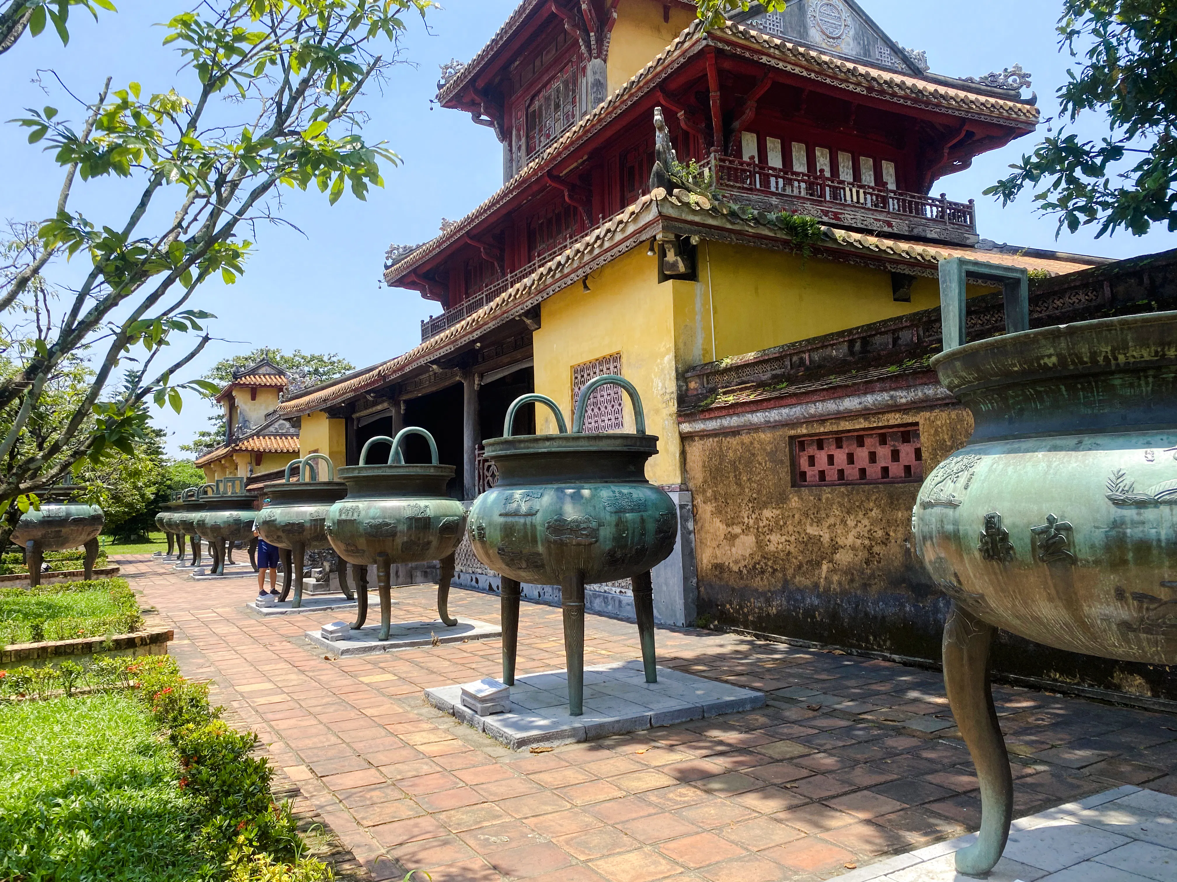 From Da Nang: Hue Imperial City, Khai Dinh Tomb and Thien Mu Pagoda Day Trip Image 6