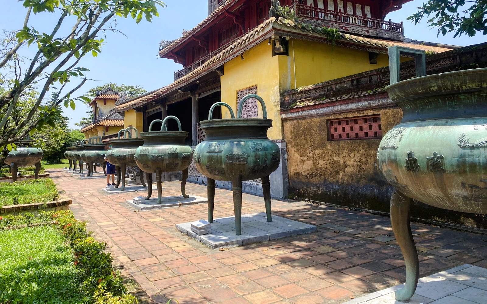 From Da Nang: Hue Imperial City, Khai Dinh Tomb and Thien Mu Pagoda Day Trip Image 6