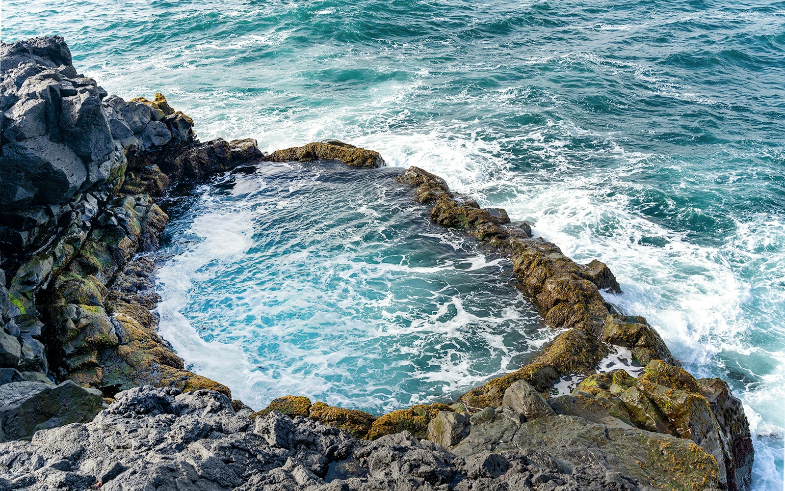 Brimketill Lava Rock Pool