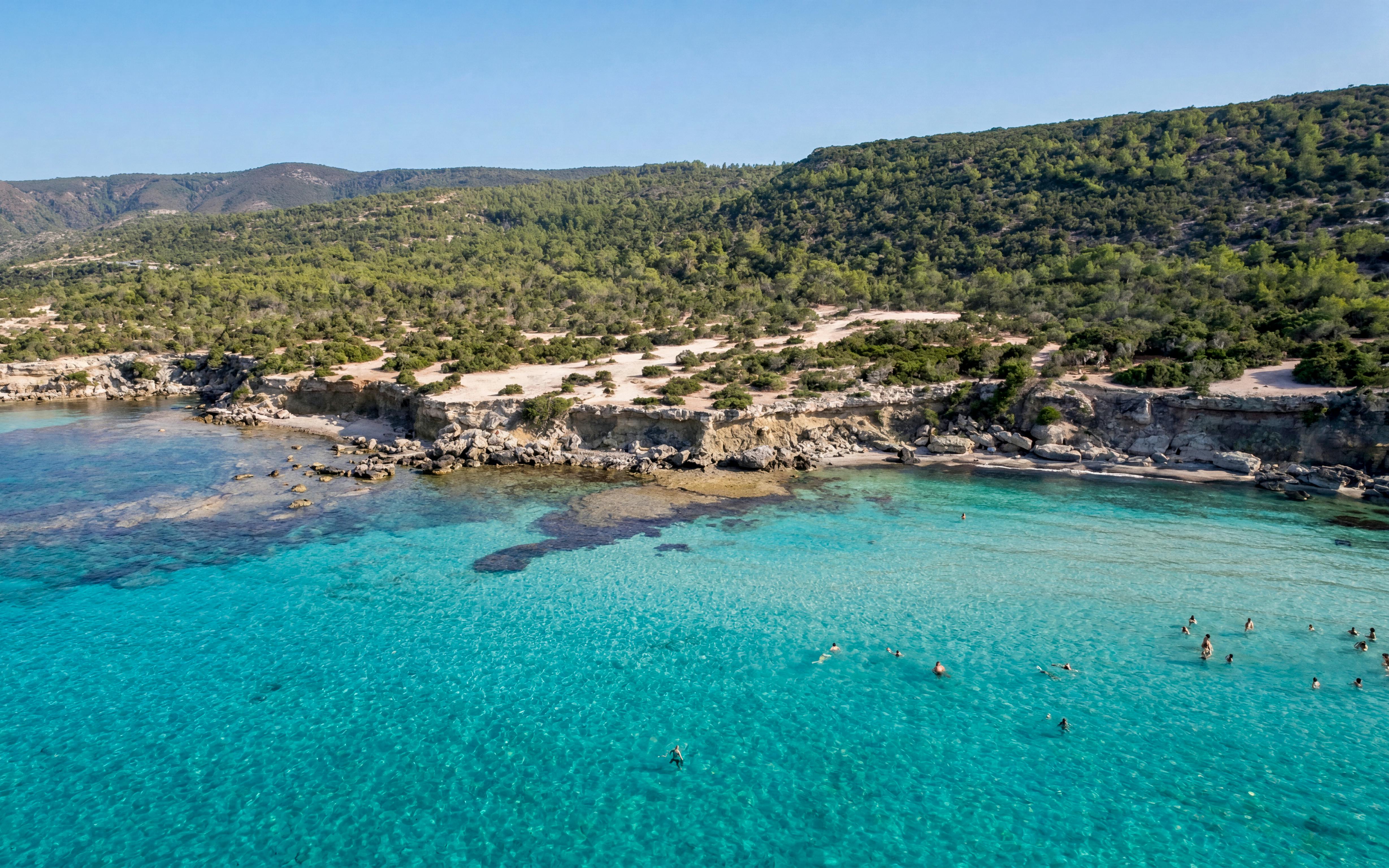 fra paphos: eftermiddagssejlads til blue lagoon med svømning, grill og vin-3