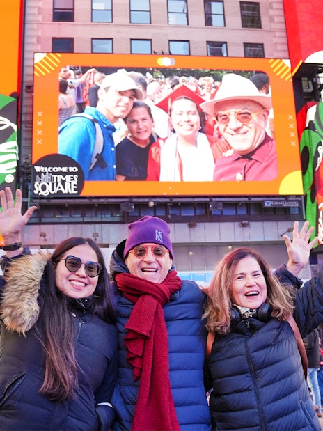 você será destaque em um outdoor da times square por 24 horas em nova york-2