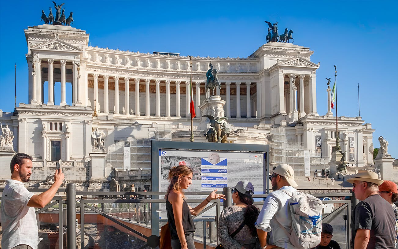 Visitors at the Vittoriano monument during a Rome walking tour.