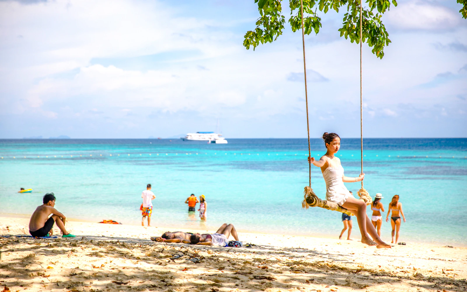 Koh Haa & Koh Rok Speedboat Snorkeling Tour with Lunch and Hotel Transfers Image 12
