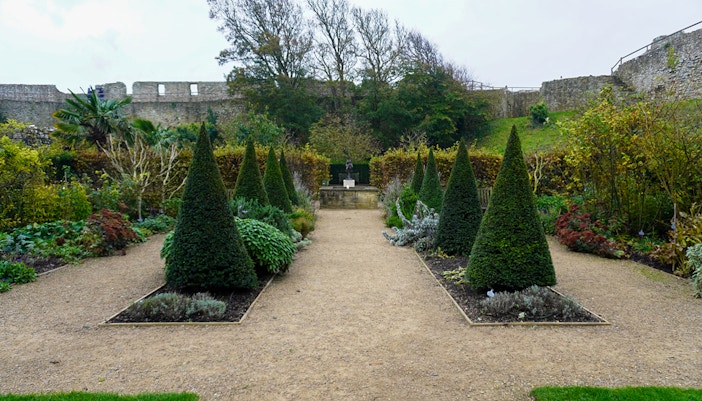 Carisbrooke Castle