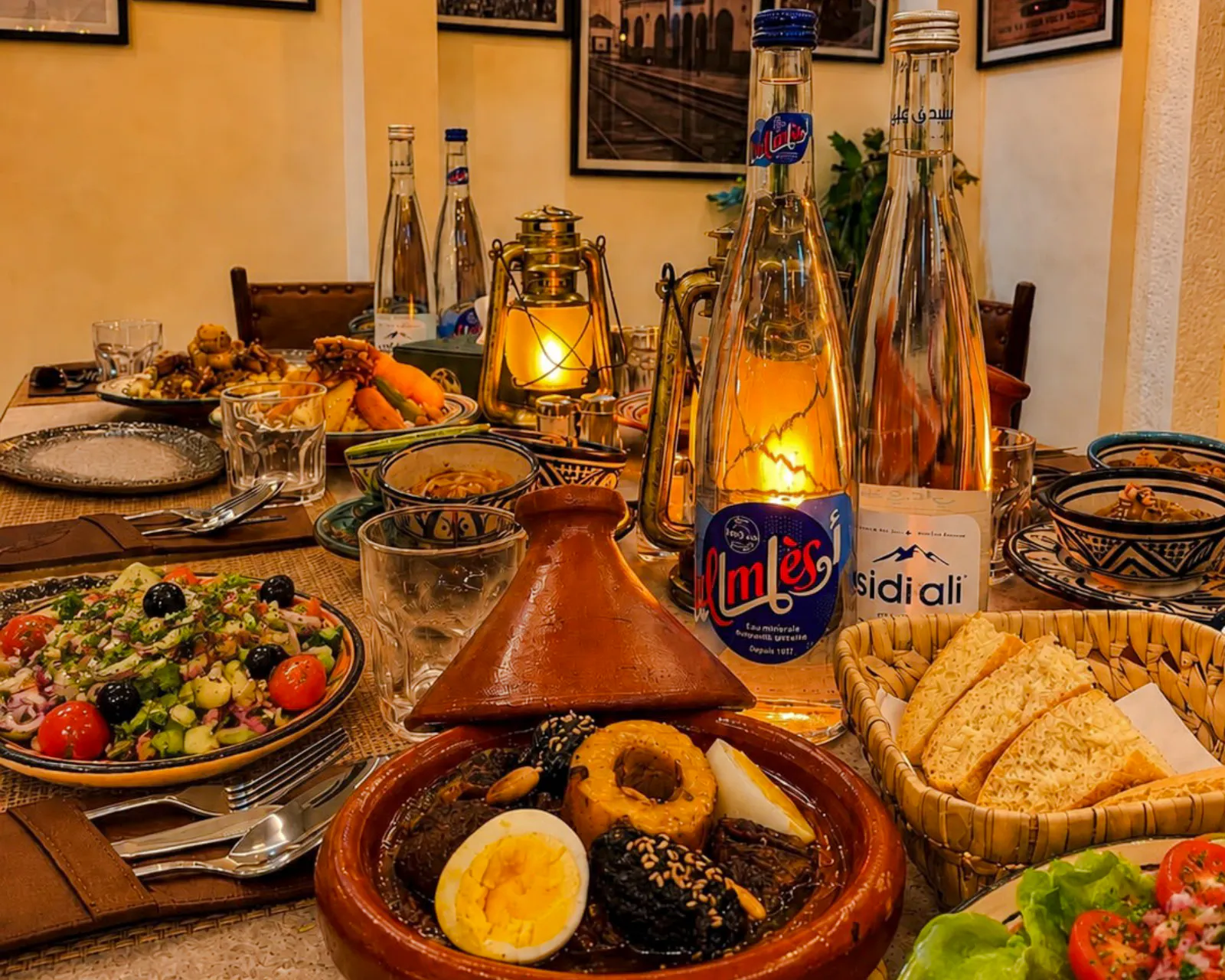 {
  "experiencename": "marrakech: la gare de la médina 1924 museum with 3-course moroccan meal"
}-10
