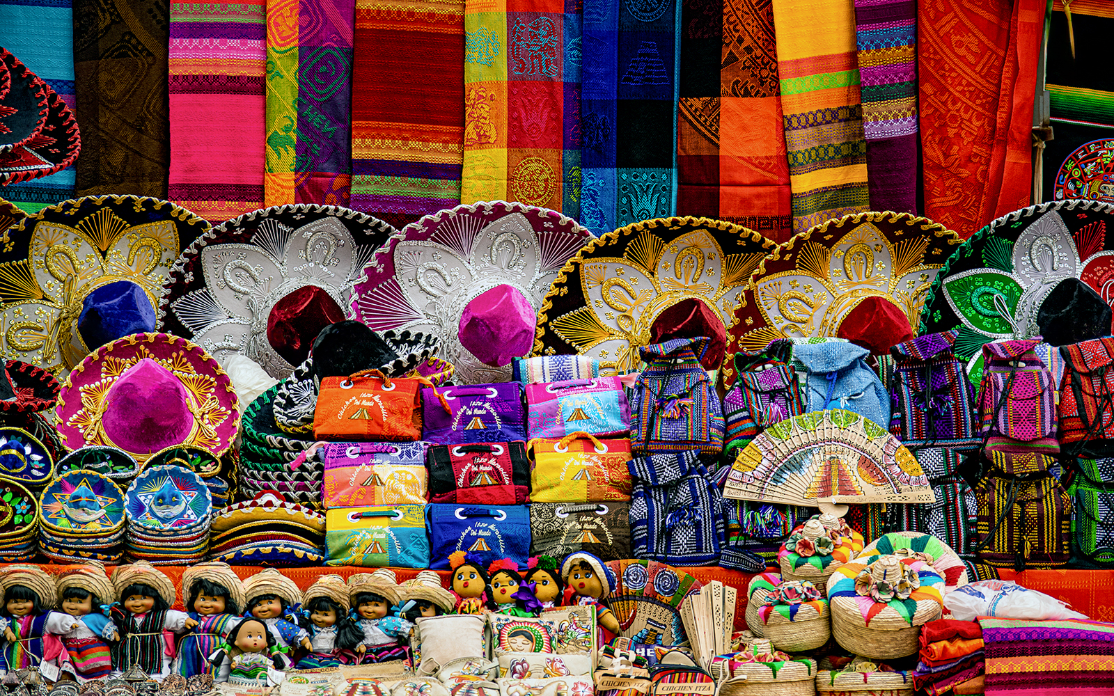 Shopping & souvenirs at global village