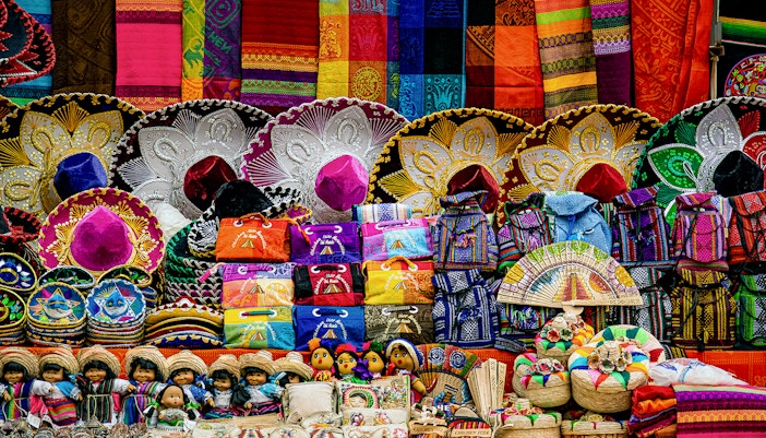 Shopping & souvenirs at global village