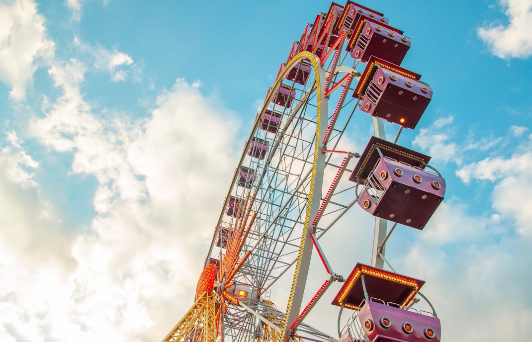 Gap-toothed Ferris wheel