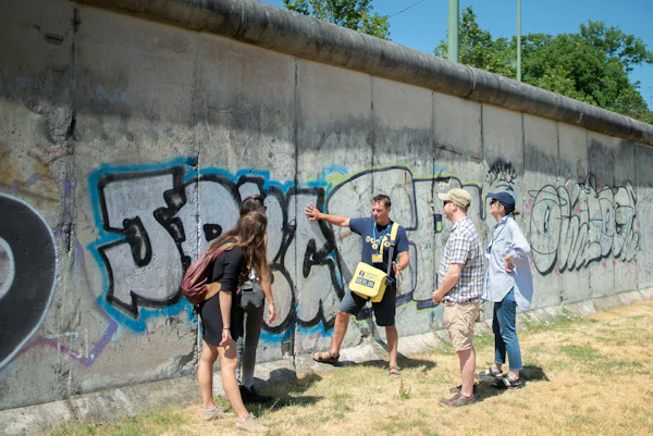 Berlin Cold War Stretch Walking Tour with East Side Gallery