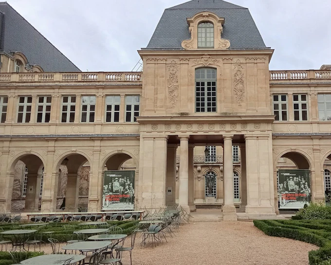 Paris: Carnavalet Museum Guided Tour