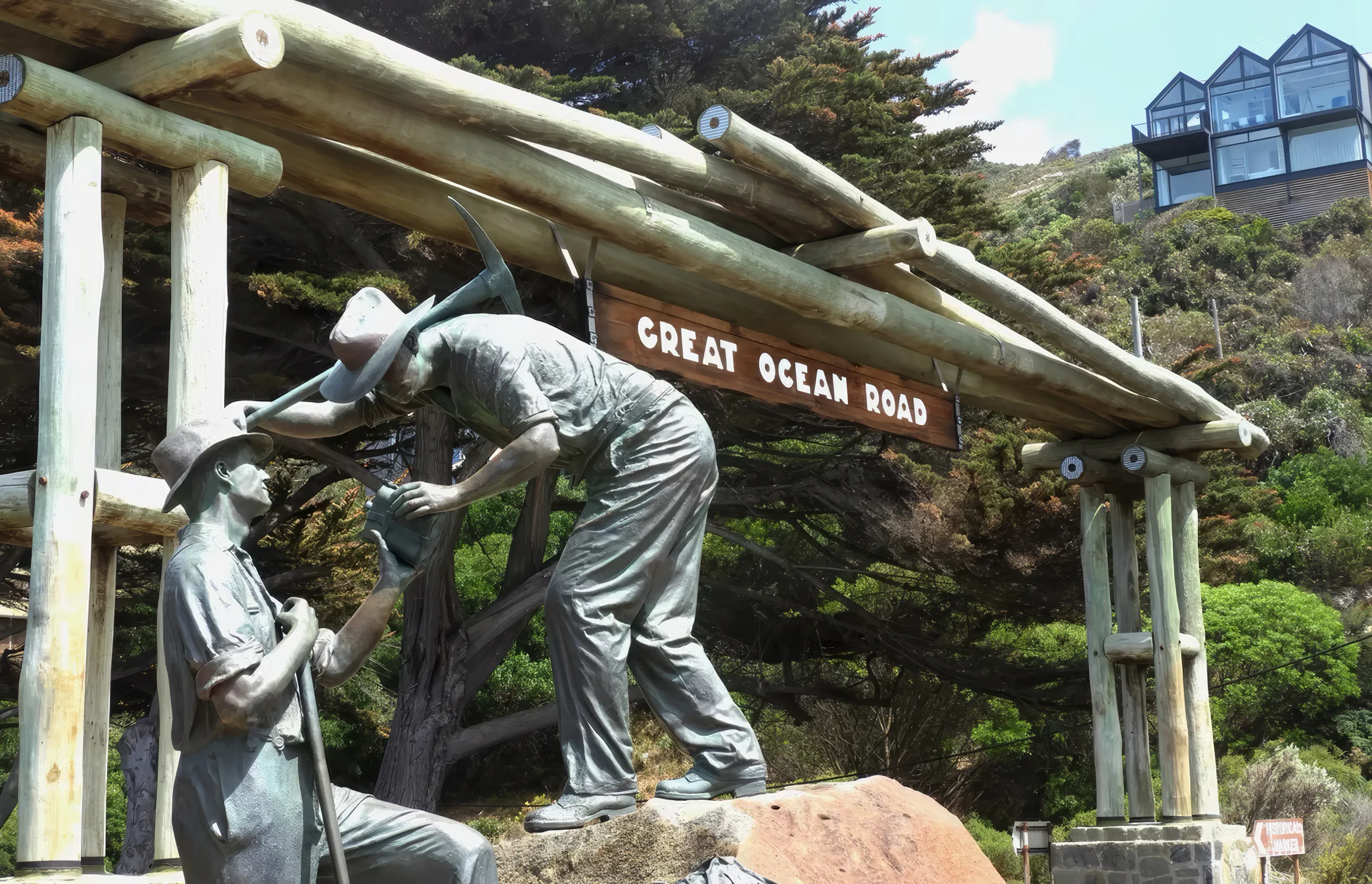 Great Ocean Road entrance sculpture on Melbourne to Great Ocean Road tour.